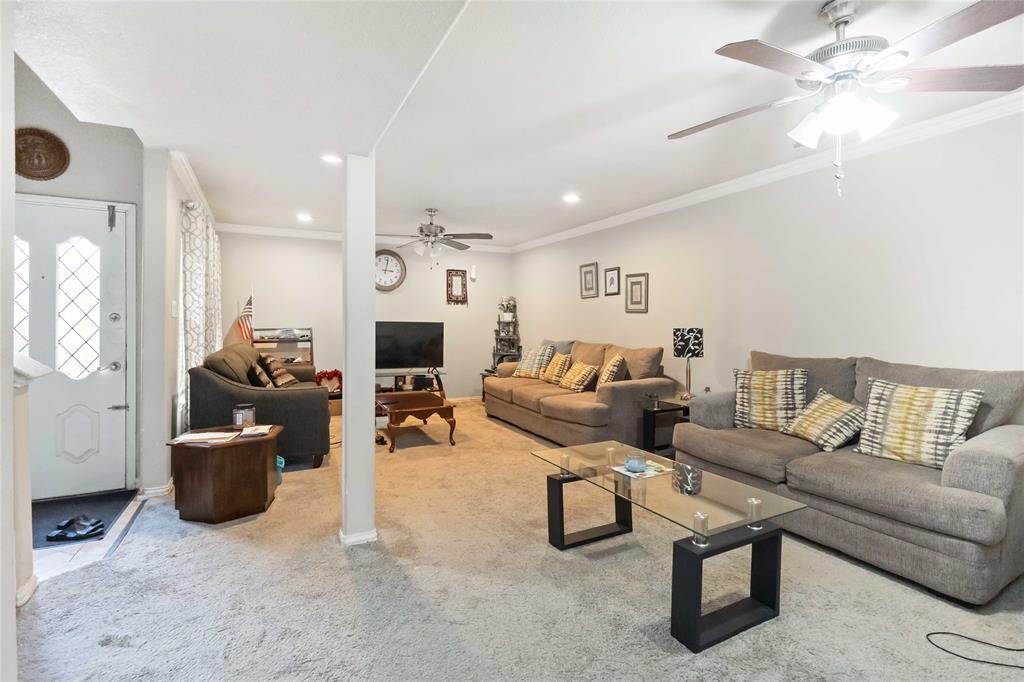 Woodhaven Twnhs Rev - Residential