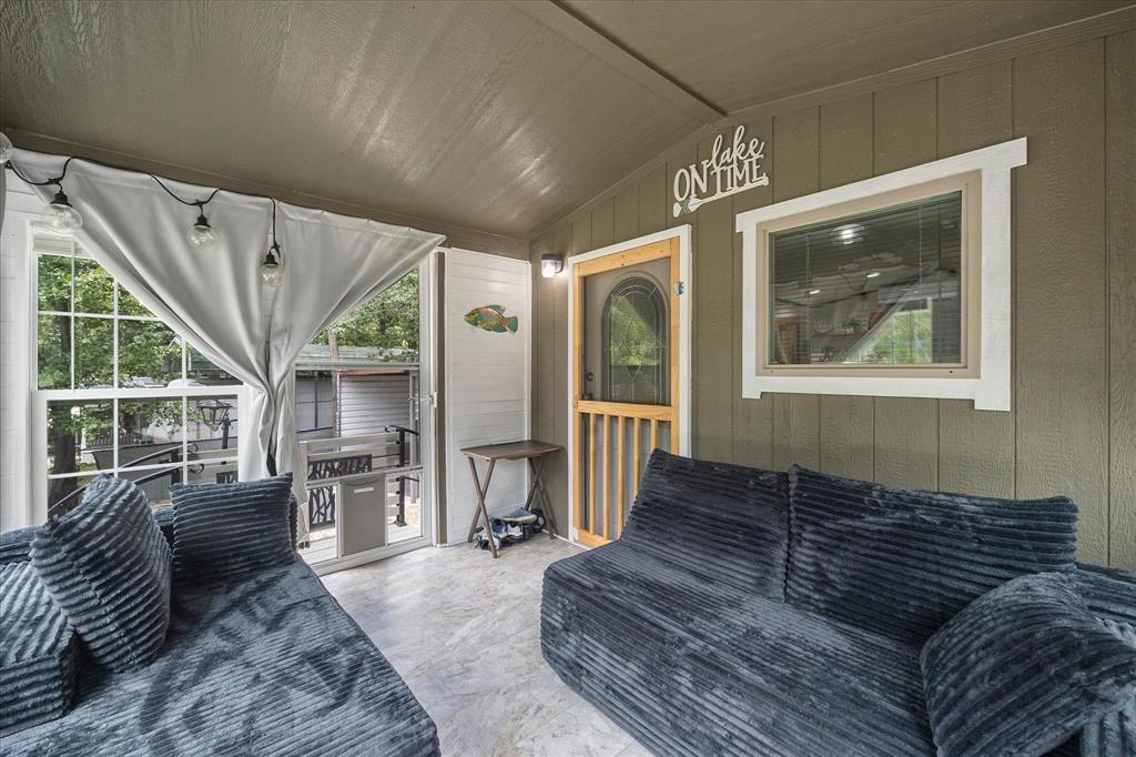 White Oak Shores - Residential
