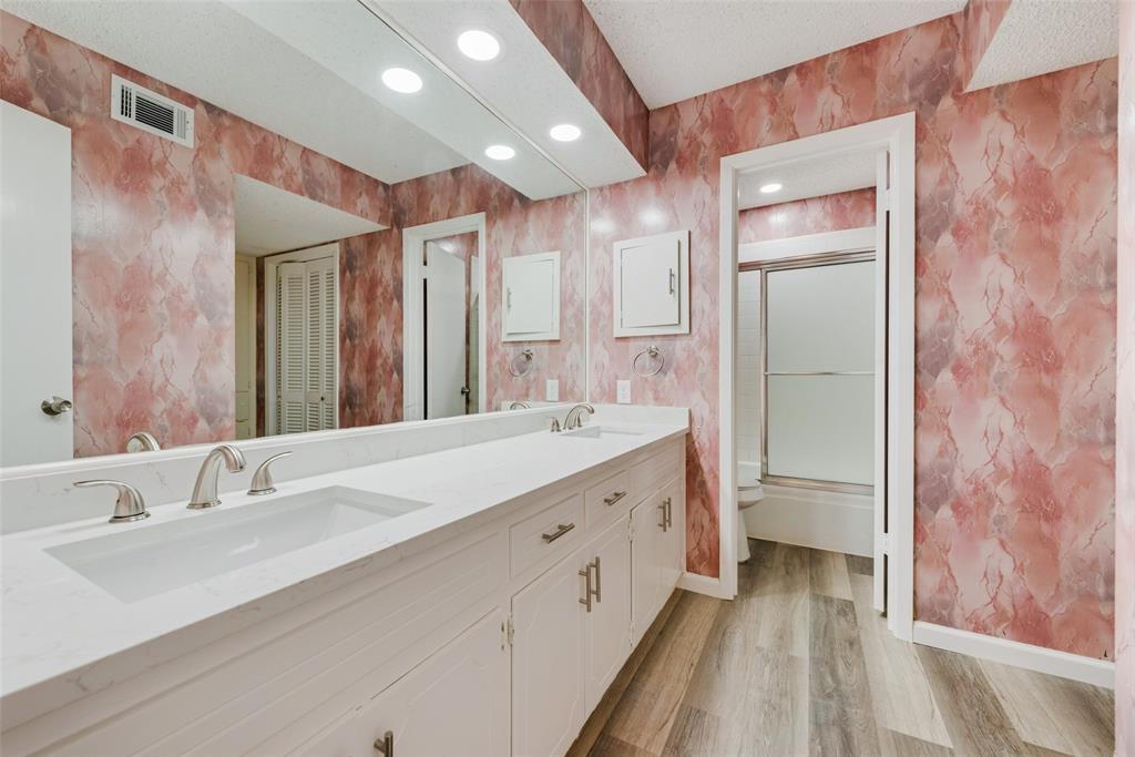 Meadowbrook Hills Chimney Wood - Residential
