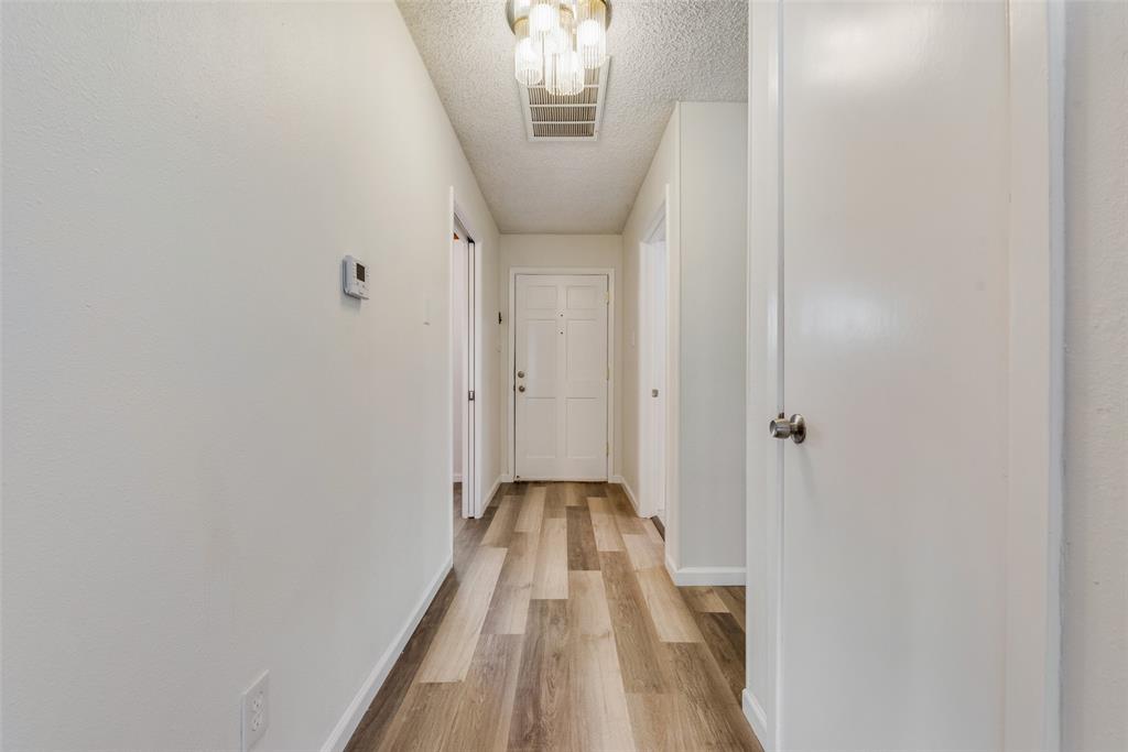 Meadowbrook Hills Chimney Wood - Residential