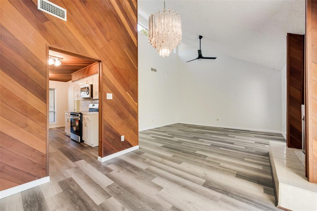 Meadowbrook Hills Chimney Wood - Residential