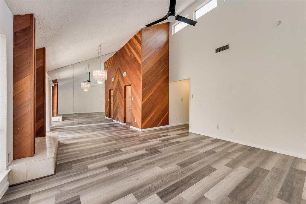 Meadowbrook Hills Chimney Wood - Residential