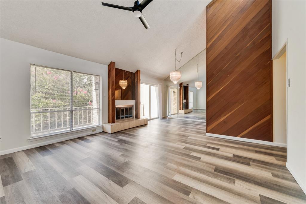 Meadowbrook Hills Chimney Wood - Residential