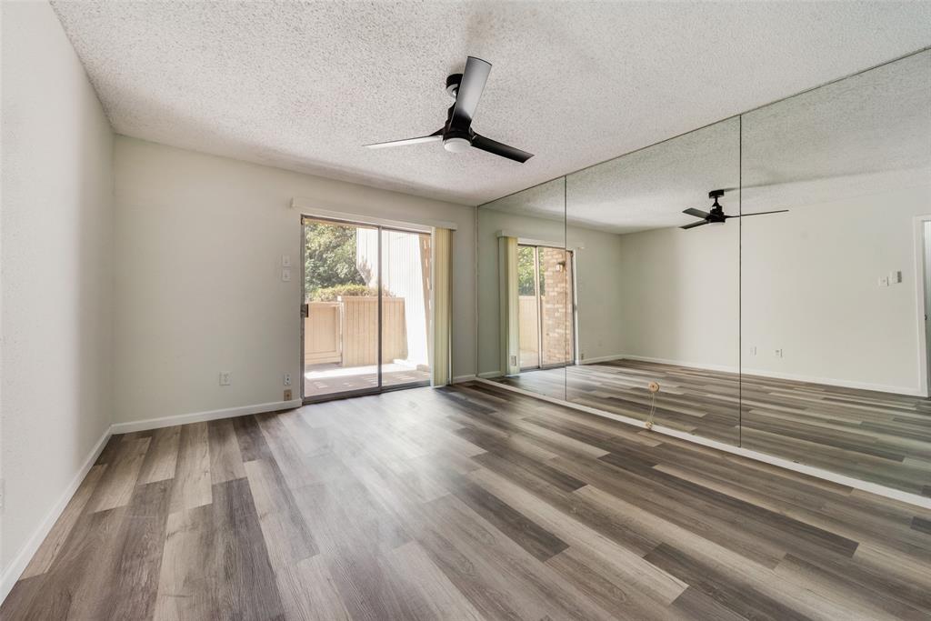 Meadowbrook Hills Chimney Wood - Residential