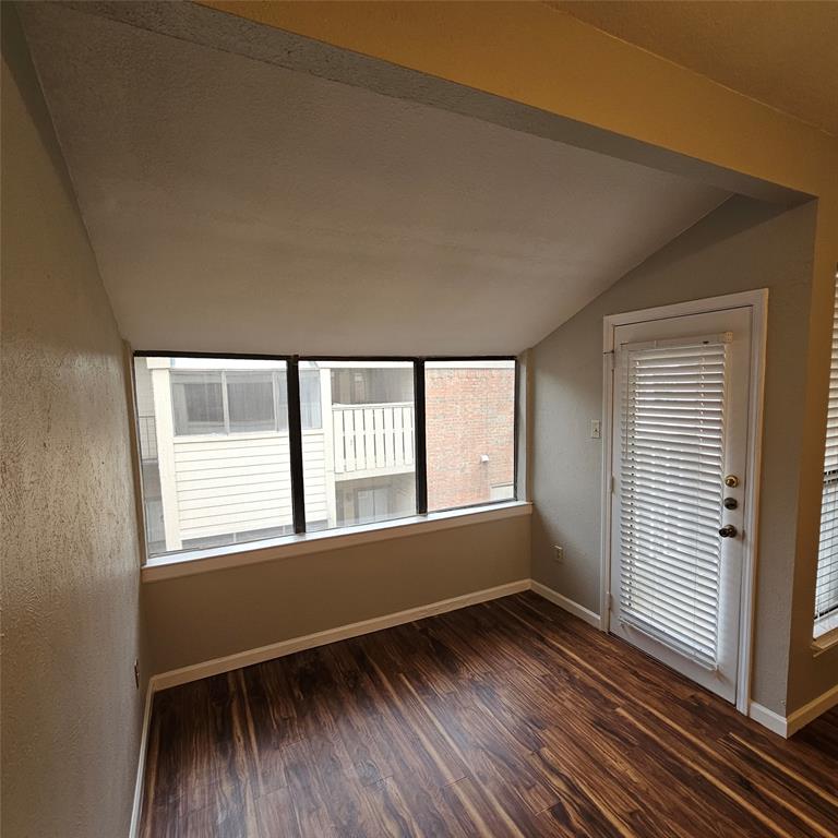 TRINITY ROYAL - Residential