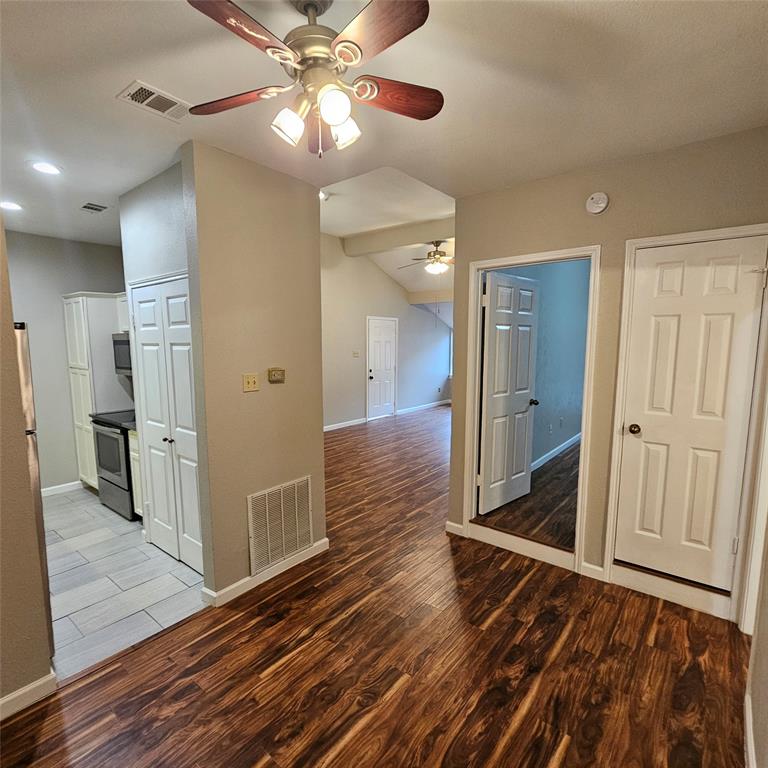 TRINITY ROYAL - Residential