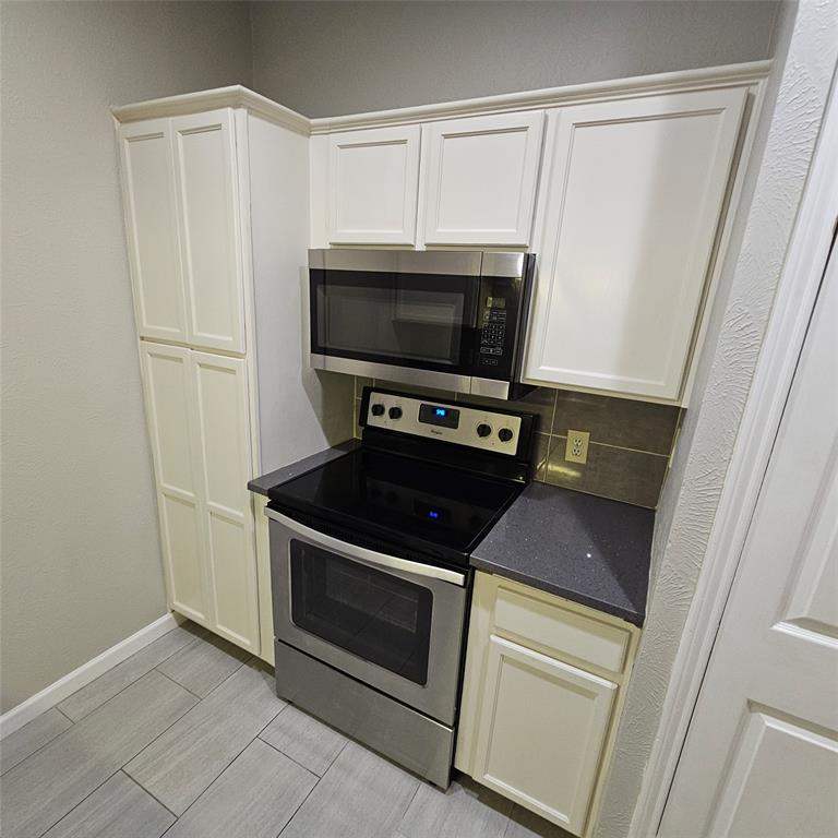 TRINITY ROYAL - Residential