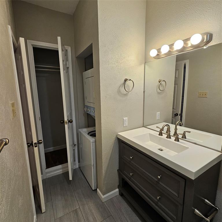 TRINITY ROYAL - Residential
