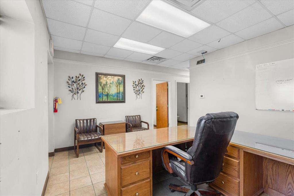 Corsicana - Commercial Sale