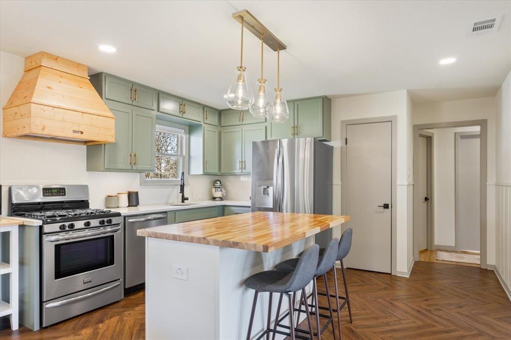 PARKDALE - Residential