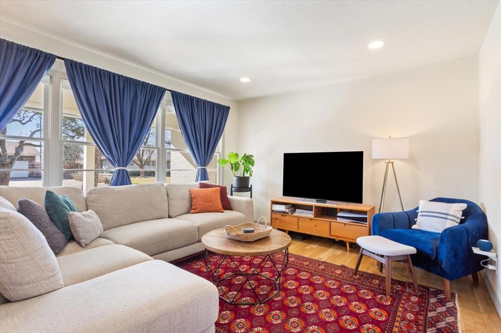 PARKDALE - Residential
