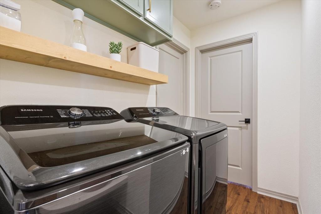 PARKDALE - Residential