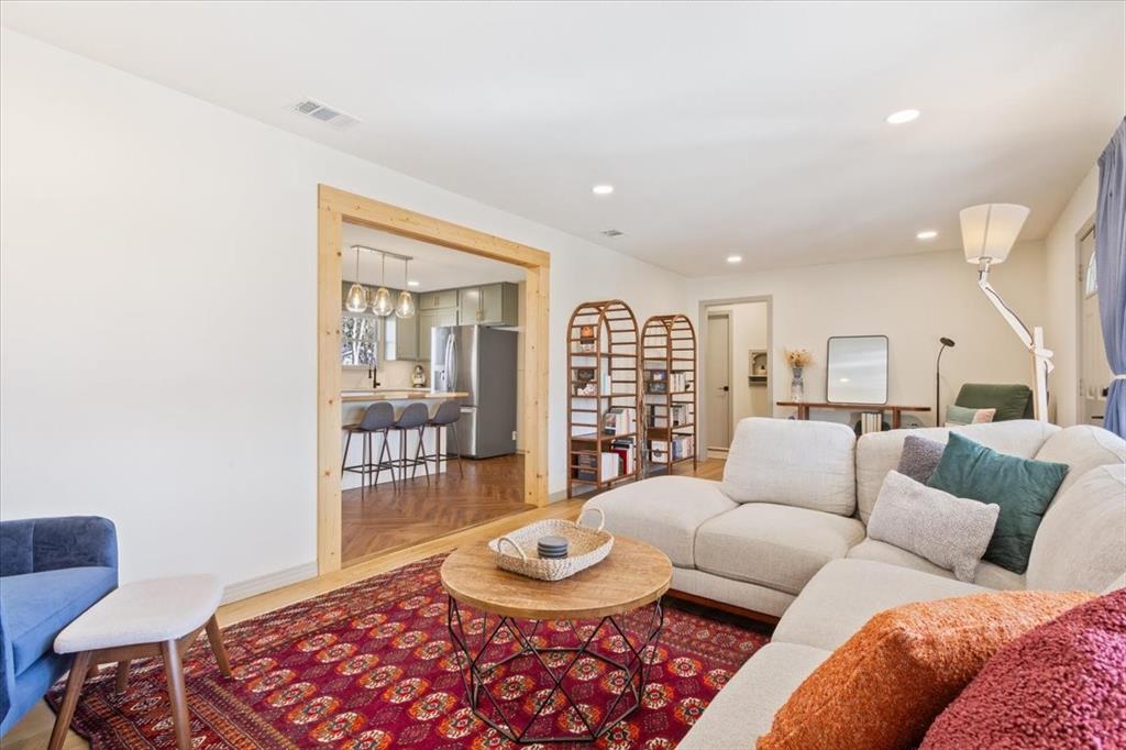 PARKDALE - Residential