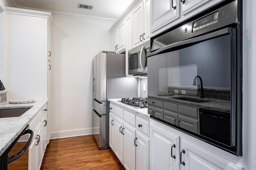 Towne Lake - Residential