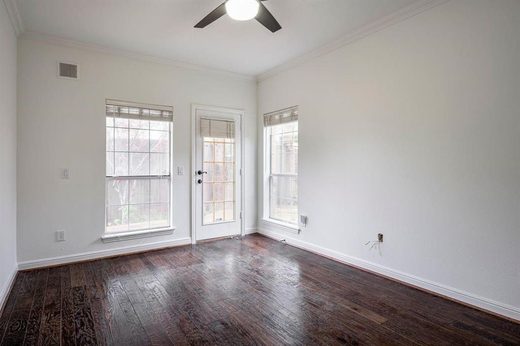Towne Lake - Residential