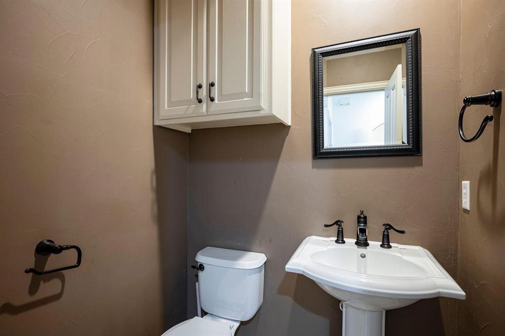 Towne Lake - Residential