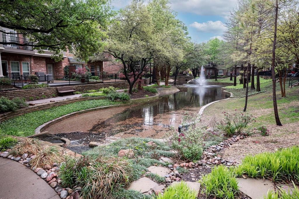 Towne Lake - Residential