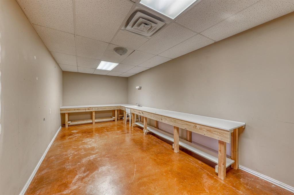 SURV: MARY THOMAS - Commercial Sale