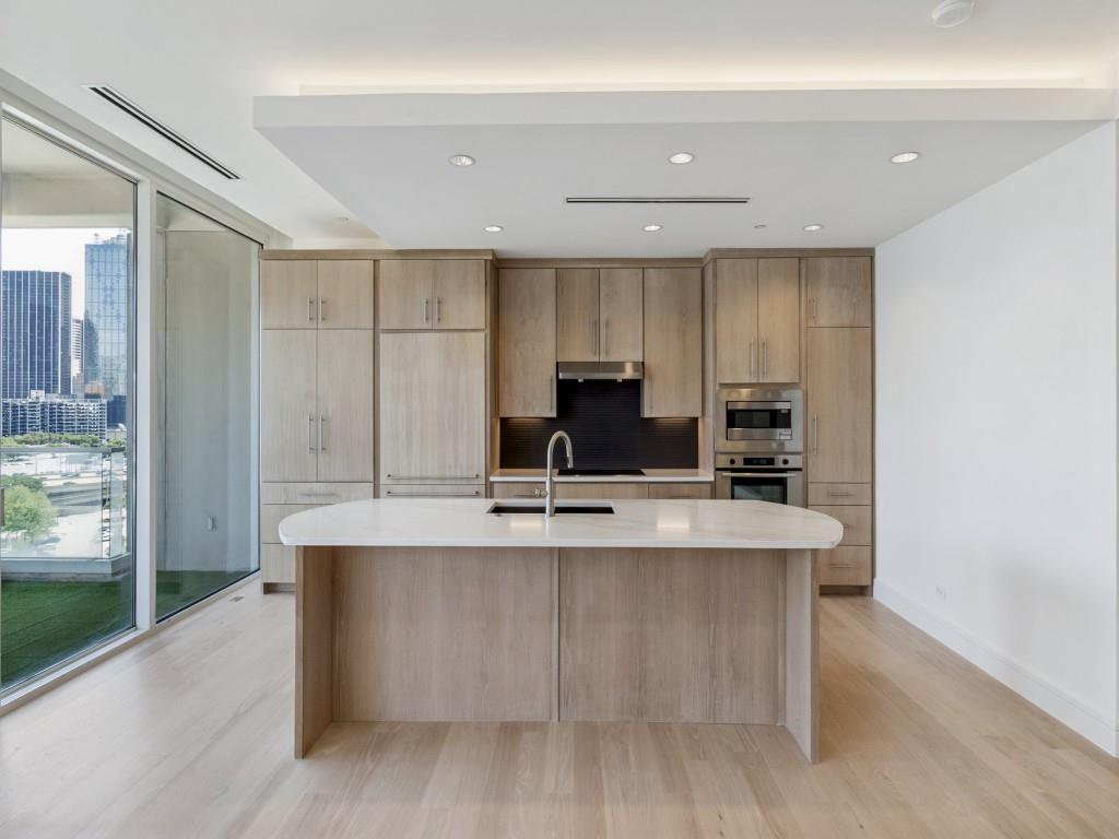 South Tower Residences - Residential