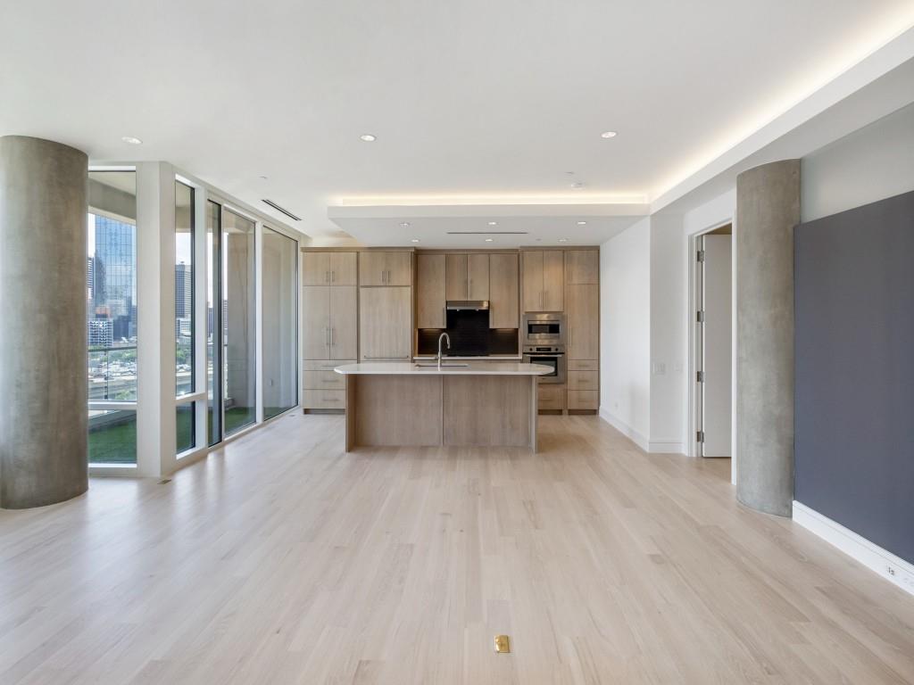 South Tower Residences - Residential