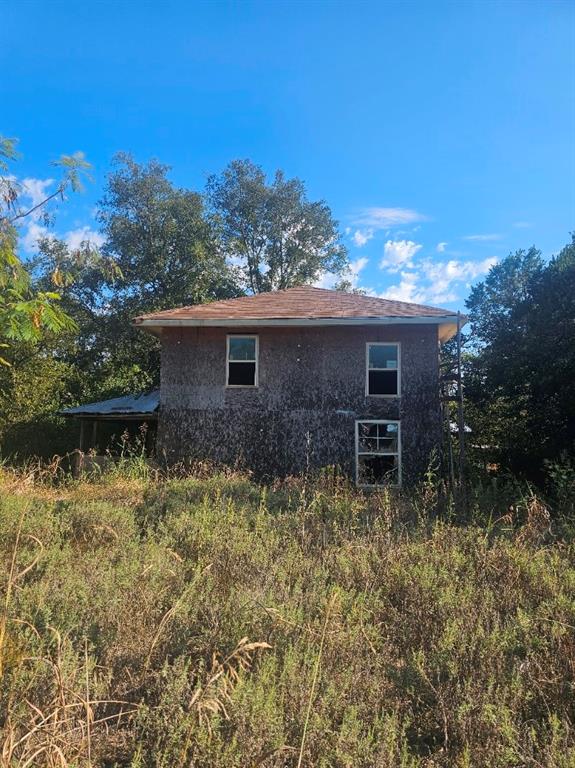 This is an investor opportunity and is marketed as cash sale only. Owner does not have any knowledge of construction
status or property condition or history. We understand the value is in the land and have priced this lot accordingly.
Ideally the sale would be a package deal sold along with MLS #21208341 also listed for $50,000.