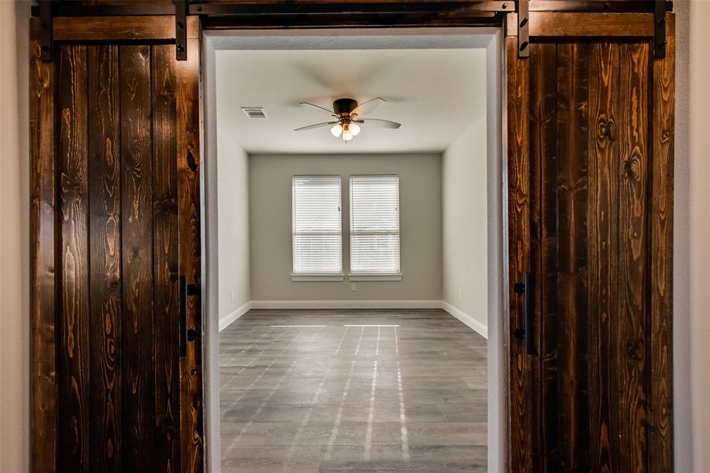 SANGER CIRCLE - Residential