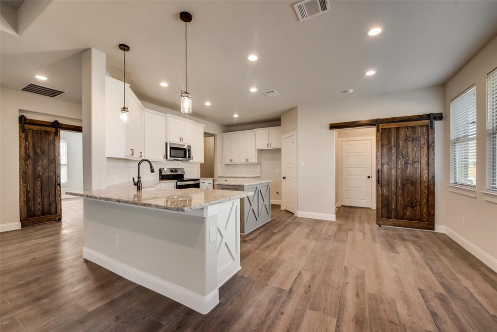SANGER CIRCLE - Residential