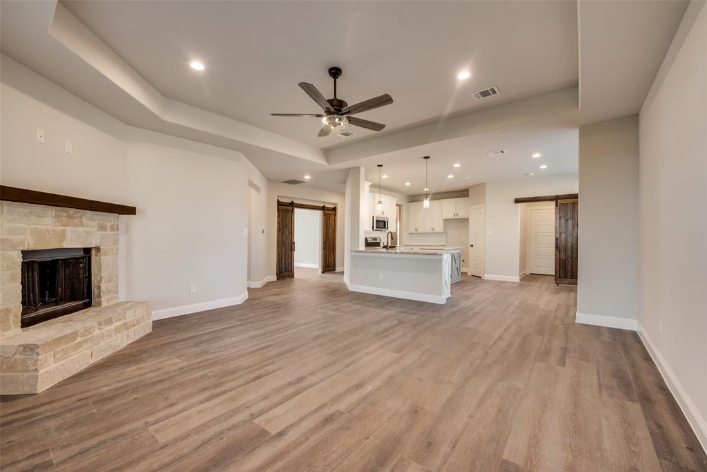 SANGER CIRCLE - Residential