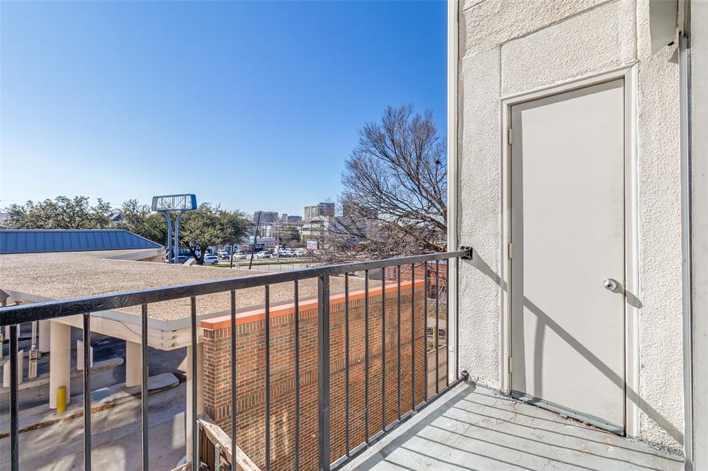 Cole Ave Condos - Residential