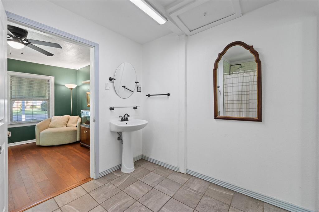 Worthview Add - Residential