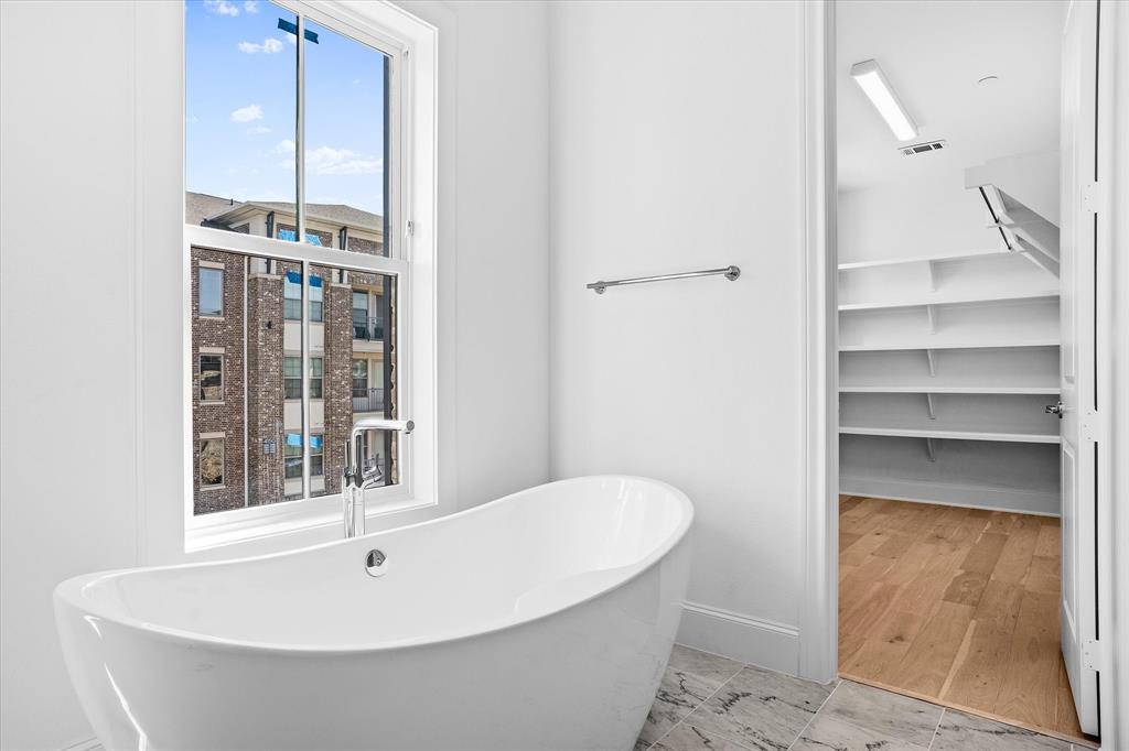 Addison Grove - Residential