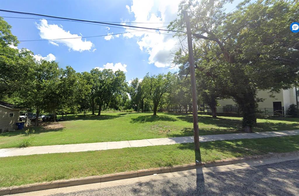 Town - Waxahachie - Land