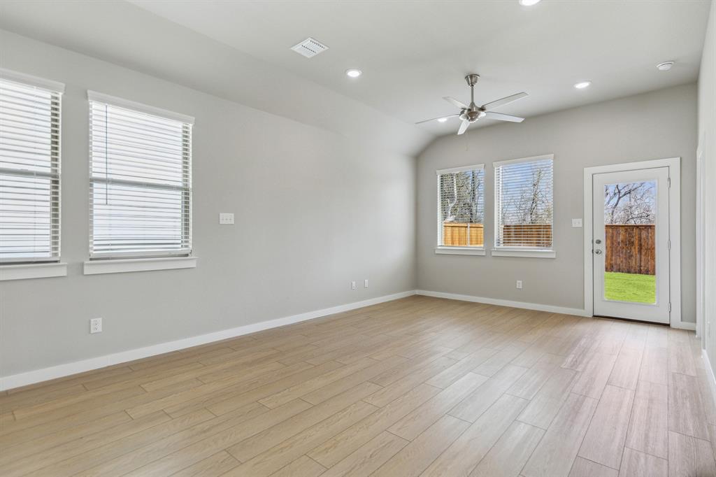 Lakehaven - Residential