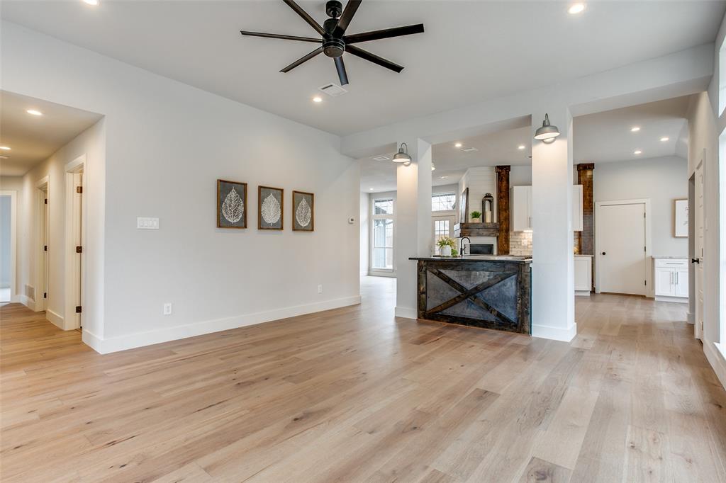 De La Luce Maria Estates - Residential