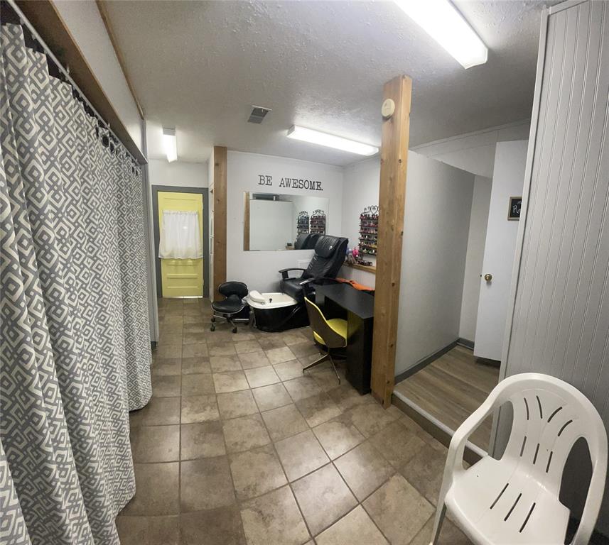 NA - Commercial Sale