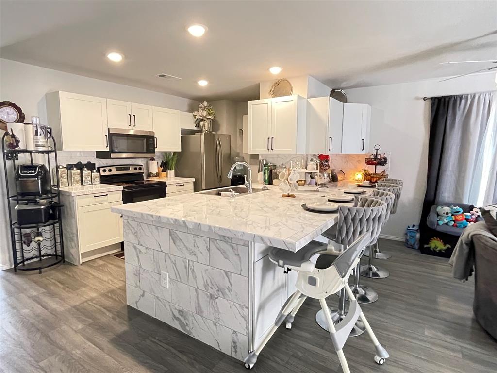 RIVER OAKS AT SAWMILL ROAD - Residential