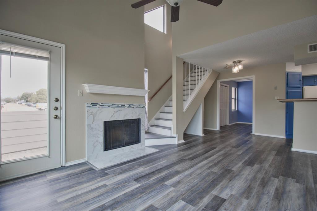 Arlington Oaks Condo - Residential