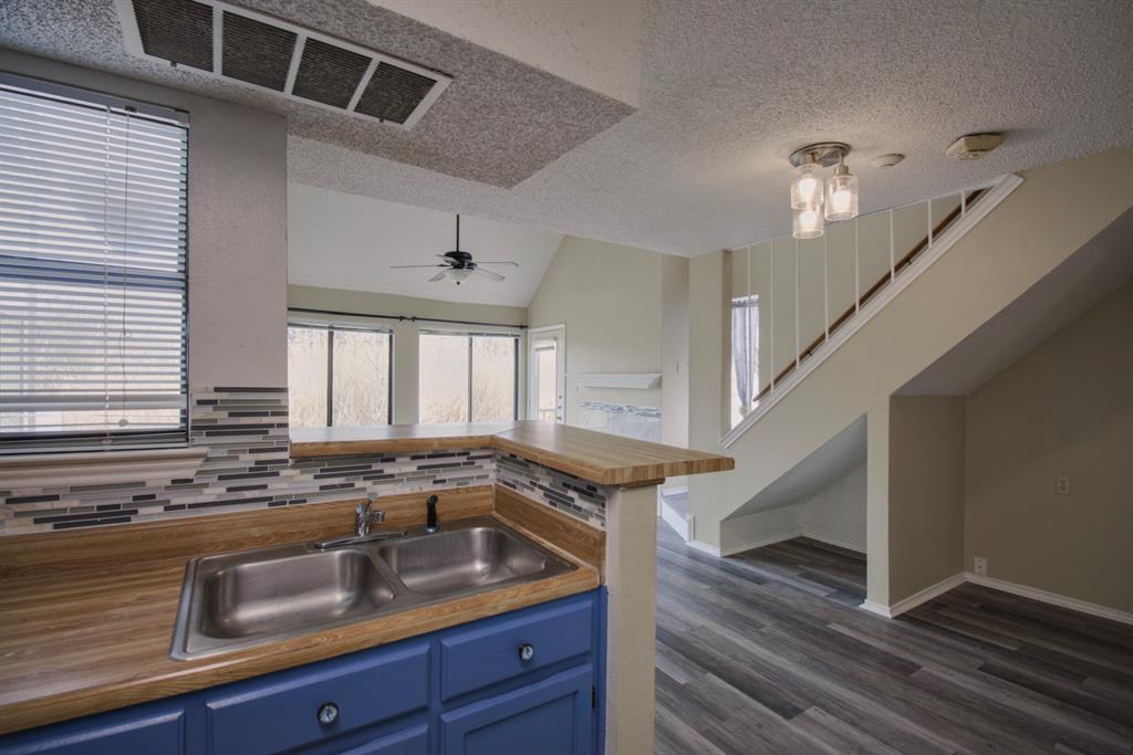 Available for lease at $1550 month. Ask agent for details.

The seller is highly motivated and will look at all reasonable offers. Additionally, there are significant savings available for the buyer:

- A 2% lender credit is available to buy down the interest rate.
- No PMI (Private Mortgage Insurance).

Cute and cozy 2-bedroom, 2-full-bath condo that offers both comfort and incredible financial incentives.
Positioned at the back of the community on an outside corner, this home provides maximum privacy while still offering full access to excellent condominium amenities. The location is ideal, situated near the Arlington Entertainment Center, diverse shopping options, and major highways including Hwy 360, I-30, and Hwy 183. Residents can enjoy community features such as three pools, a jacuzzi, a sauna, a fitness center, and a tennis court.

A list of recent updates is available upon request or can be found in the MLS transaction desk. Please contact me for more details or to schedule a viewing.