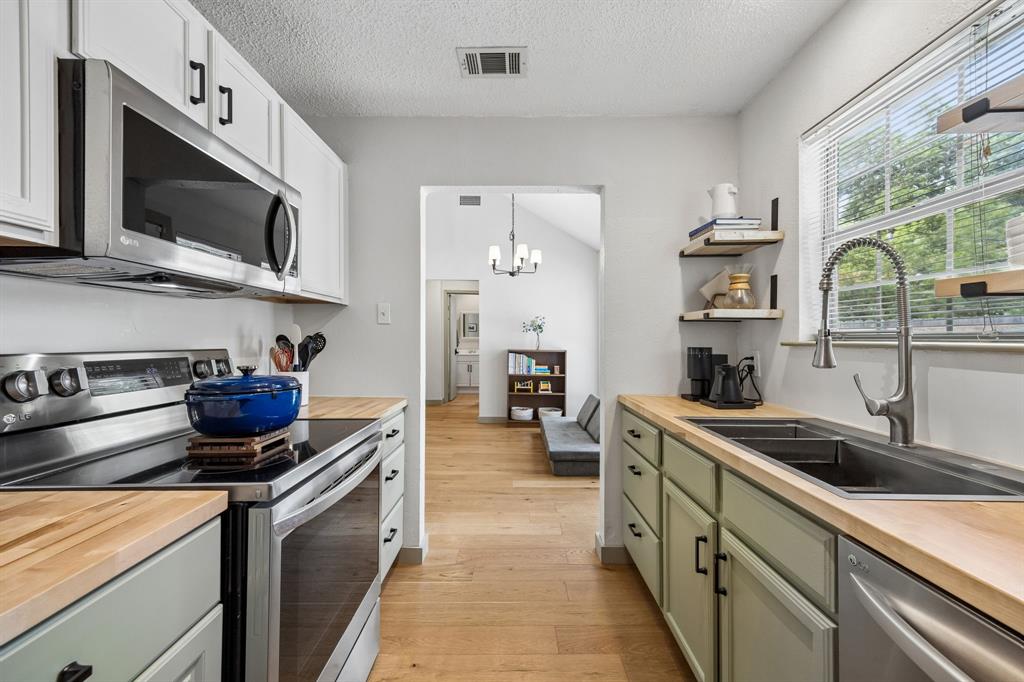Junius Heights - Residential