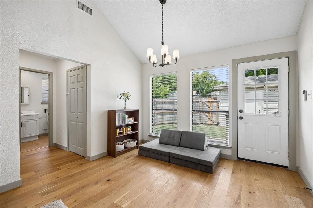Junius Heights - Residential