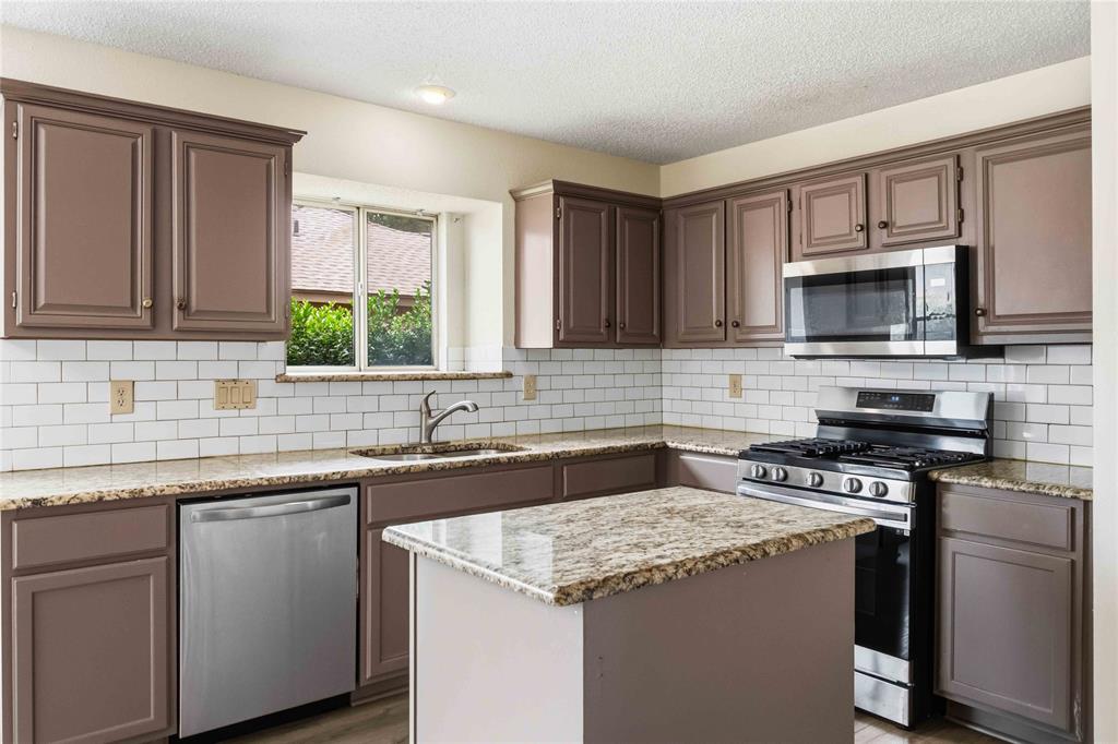 MEADOWS AT HIGH POINTE - Residential