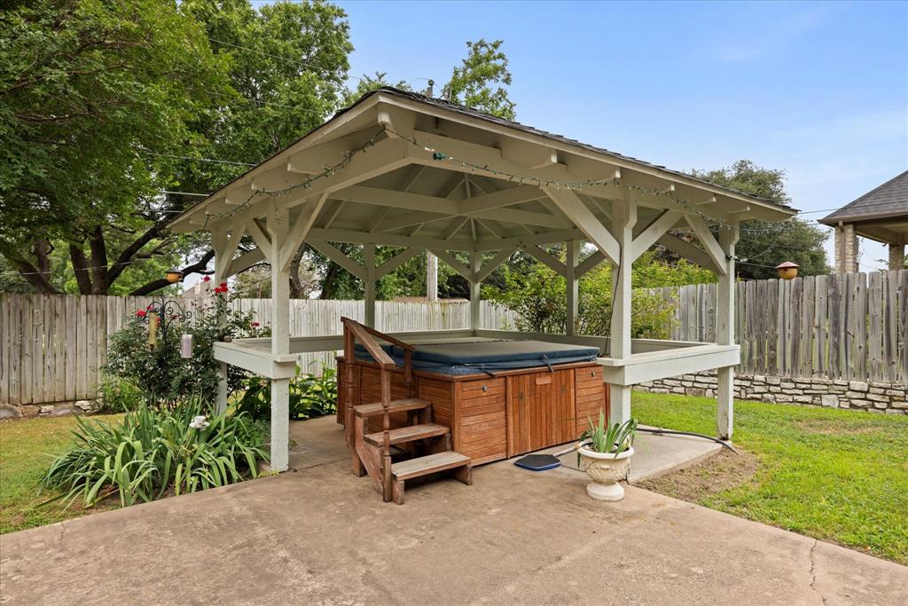 Decordova Bend Estate - Residential