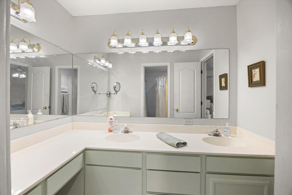 Decordova Bend Estate - Residential