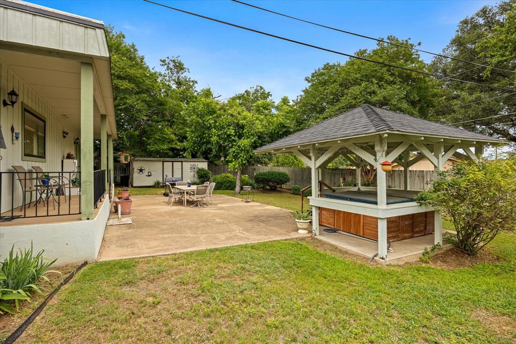 Decordova Bend Estate - Residential