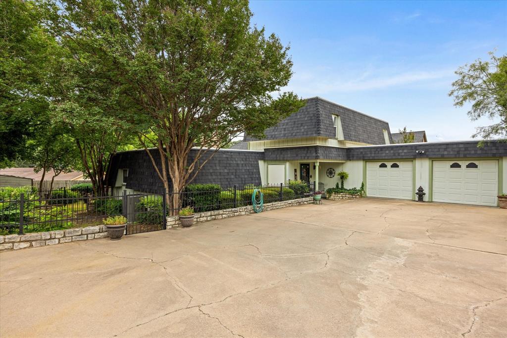 Decordova Bend Estate - Residential