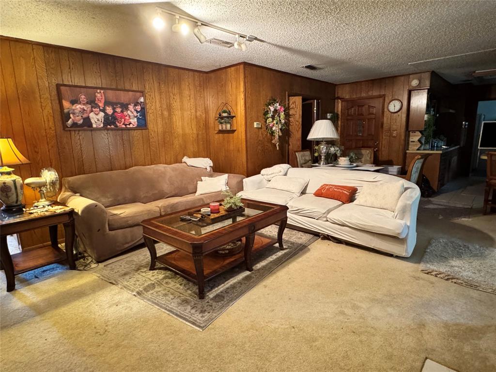 Lakeway Estate - Residential