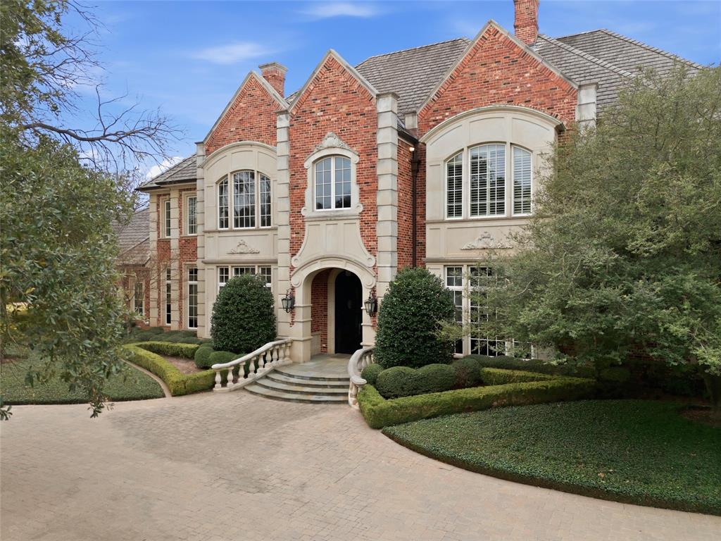 Welcome to 5305 Hillcrest Drive, a sprawling 5.7-acre property with expansive views of Lake Waco. Poised to begin an exciting new chapter, this home is slated as an upcoming project on Magnolia Network’s Fixer Upper. Led by Chip and Joanna Gaines, this home will be thoughtfully reimagined to reveal a timeless, more neutral-leaning palette for a future owner. Featuring a light-filled, two-story foyer with floating staircase and ornate iron balusters, parquet flooring, stately columns, formal living spaces, a den, private study, billiard room, dedicated gym with steam shower, media room, butler’s pantry, wet bar, wine cellar, and more—this home offers a unique opportunity to enjoy a one-of-a-kind, personal retreat. A privately-situated, ground-floor primary suite offers two bathrooms, multiple closets, and its own courtyard access. A guest suite features a bedroom, bathroom, living area, kitchenette, and private entrance. Outside, several covered porches, an outdoor kitchen, infinity-edge pool, and pond make it easy to take in the serenity of nature. Four garage bays and a motor court offer generous parking options. As part of the Fixer Upper renovations, the home’s architectural details, such as intricate trim, moldings, and millwork will be preserved and elevated in order for their craftsmanship to shine. The kitchen will be reconfigured as the central heart of the space, inviting gathering and entertaining while bringing ease to everyday life. Additional design refinements throughout the home will set an elegant, renewed vision for all that Hawkesdene Estate will become.