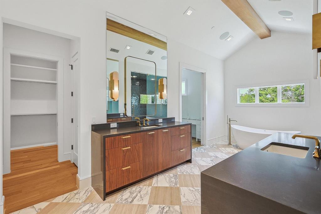 Hat Creek Estates - Residential
