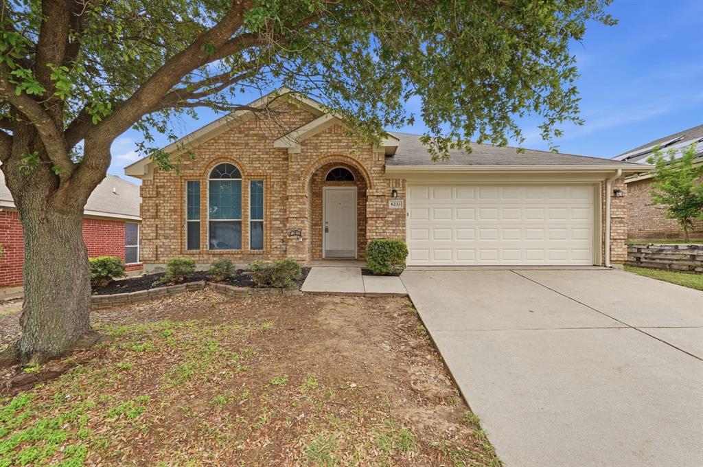 Discover a welcoming home nestled in a well-established Fort Worth community, offering a comfortable and functional layout suited for both relaxing and entertaining. The interior features an inviting living area that flows naturally into the dining space and kitchen, creating an open feel ideal for everyday living. The kitchen provides ample cabinet and counter space, making meal preparation convenient and enjoyable. Generously sized bedrooms offer flexibility and comfort, while the outdoor space presents an opportunity to create your own private retreat for gatherings or quiet evenings. Conveniently positioned with access to major roadways, shopping, and dining, this home delivers a blend of comfort and accessibility.