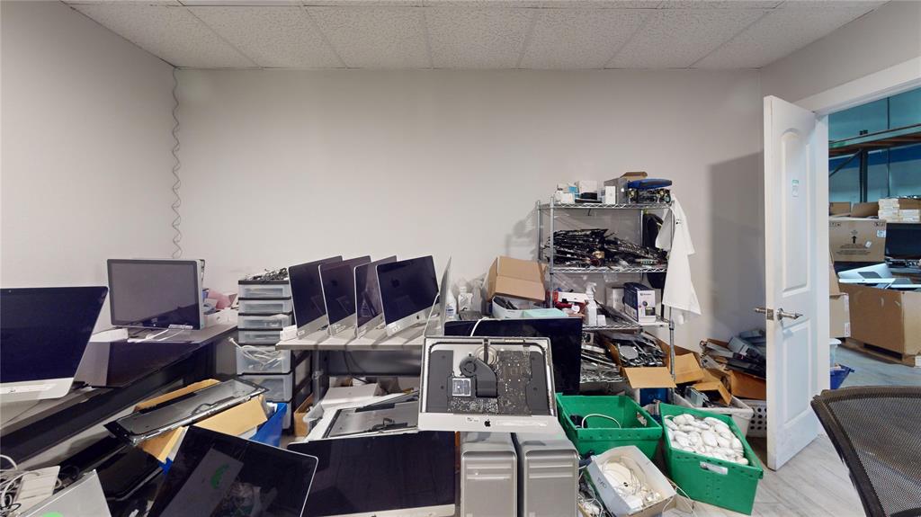 Manana Ind Dist 3 - Commercial Sale